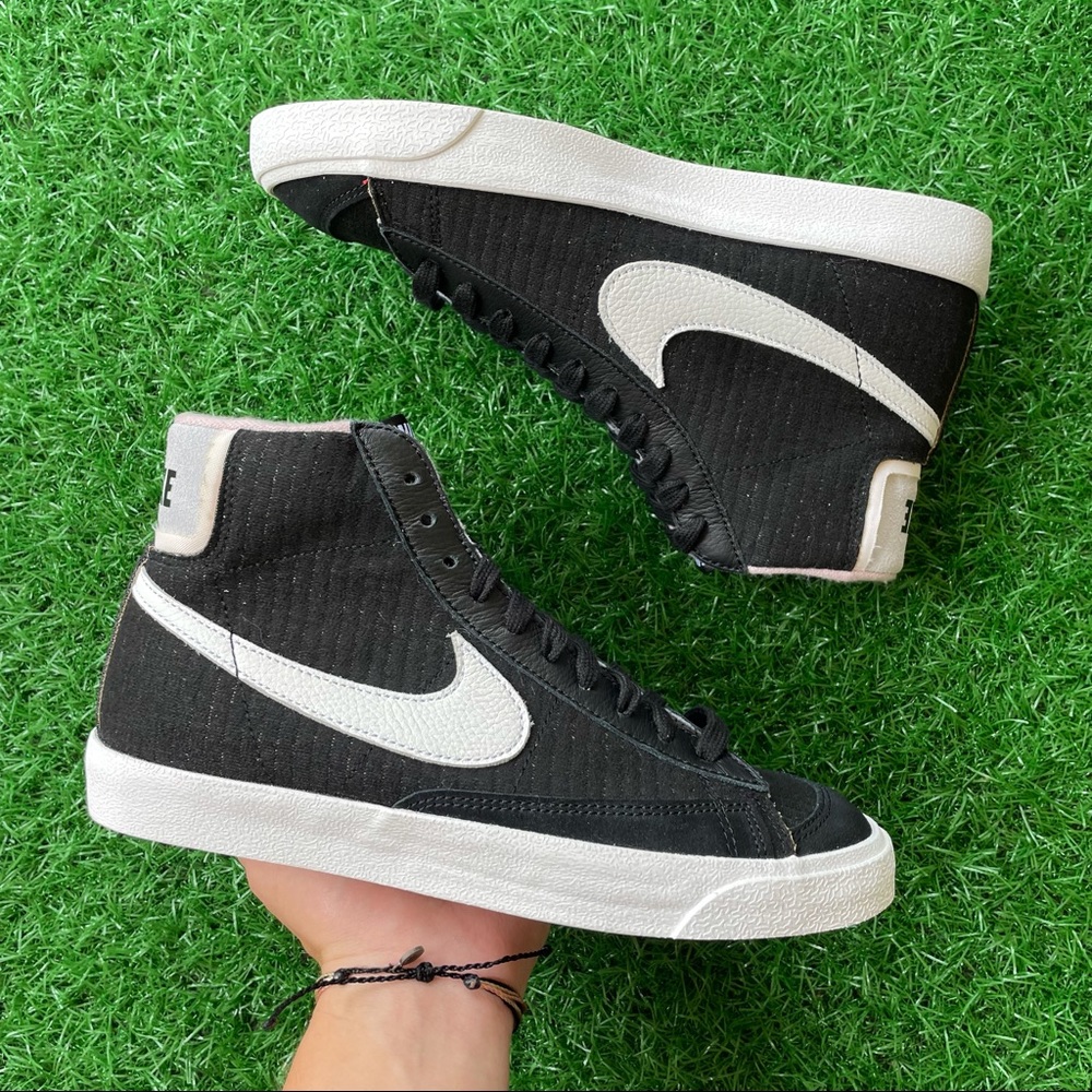 Nike Blazer Mid - image 1